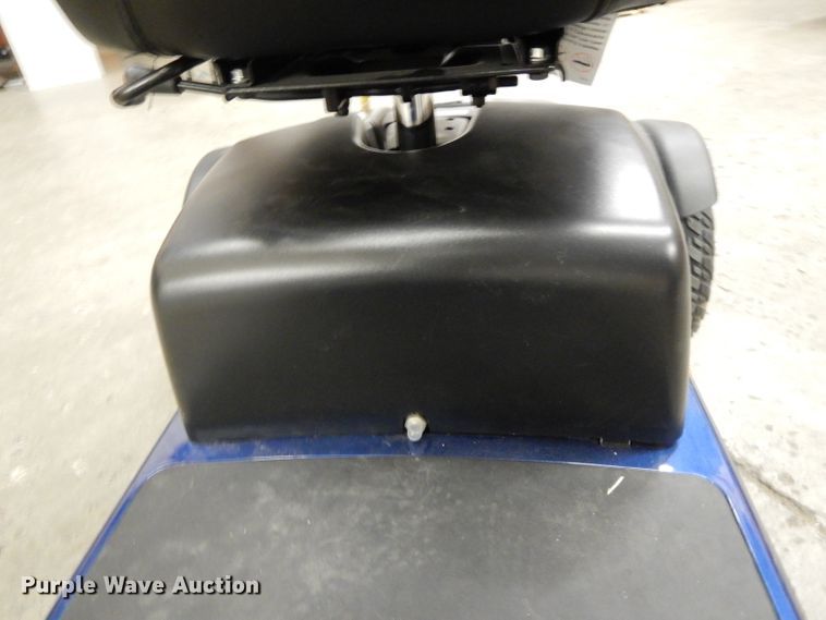 image for item DL2653 Pride Victory  scooter