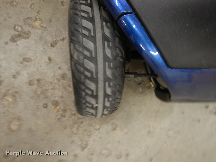 image for item DL2653 Pride Victory  scooter