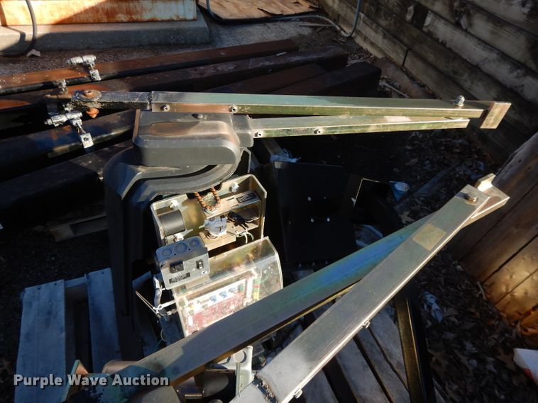 image for item DL2654 (2) Gates