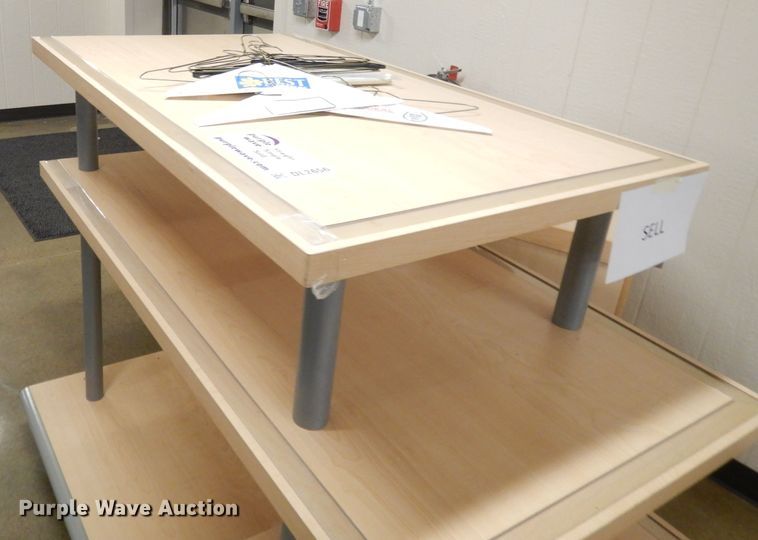 image for item DL2656 Display shelving