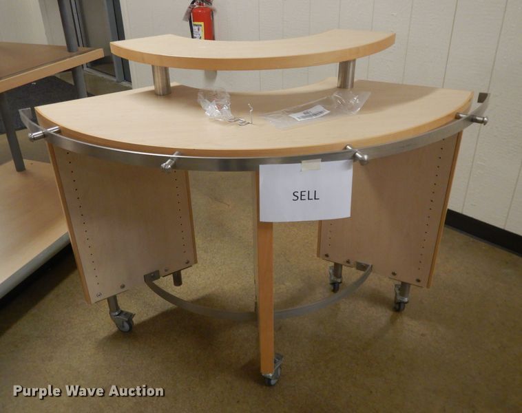 image for item DL2656 Display shelving