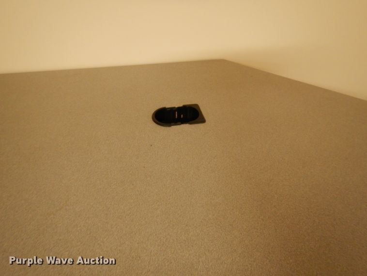 image for item DL2662 (2) computer desks