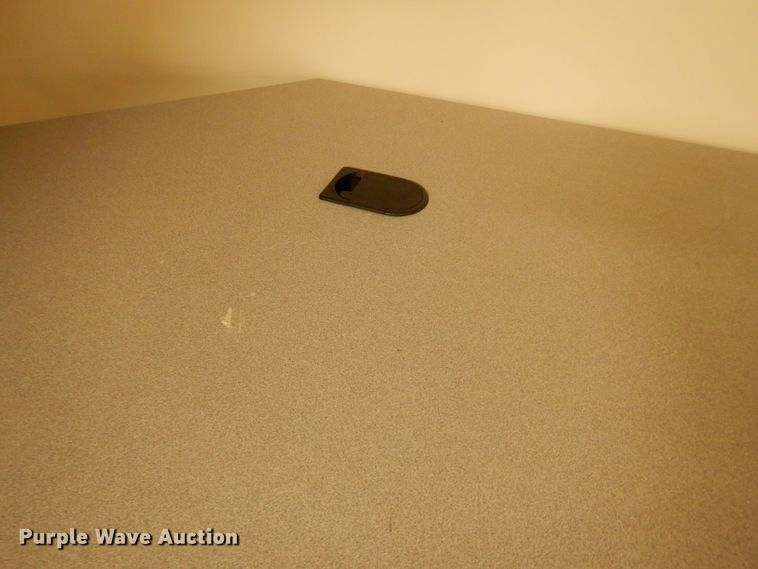 image for item DL2662 (2) computer desks