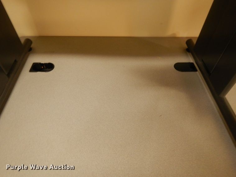 image for item DL2662 (2) computer desks