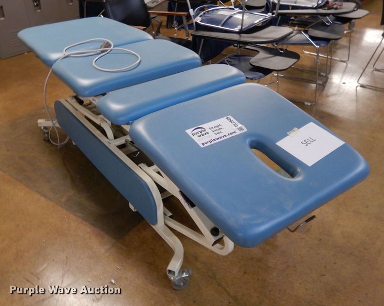 image for item DL2668 Midland  adjustable treatment table