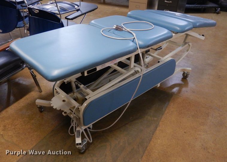 image for item DL2668 Midland  adjustable treatment table