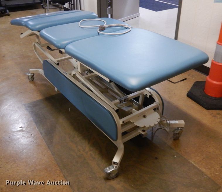 image for item DL2668 Midland  adjustable treatment table