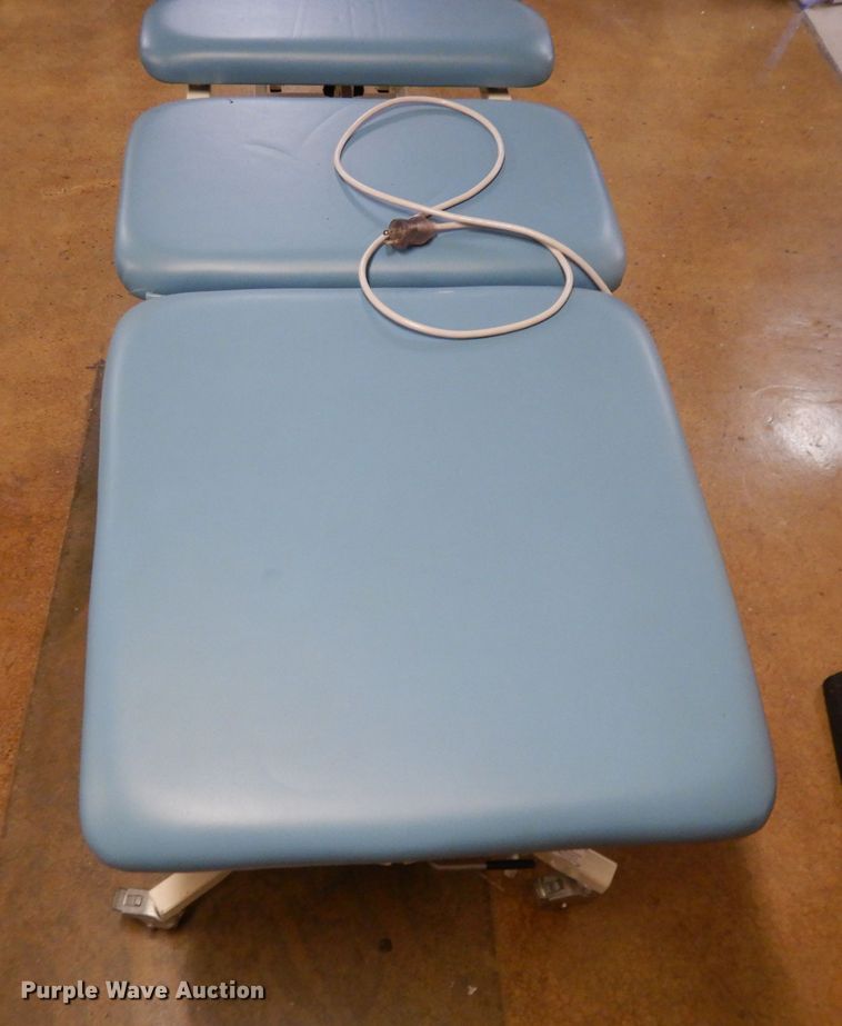 image for item DL2668 Midland  adjustable treatment table