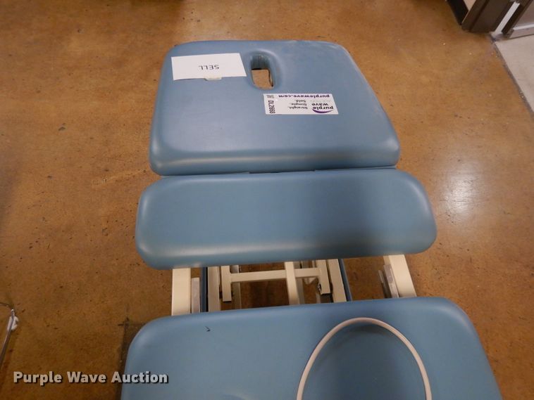 image for item DL2668 Midland  adjustable treatment table