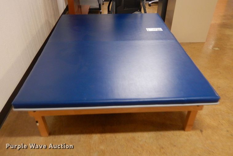 image for item DL2669 Treatment table