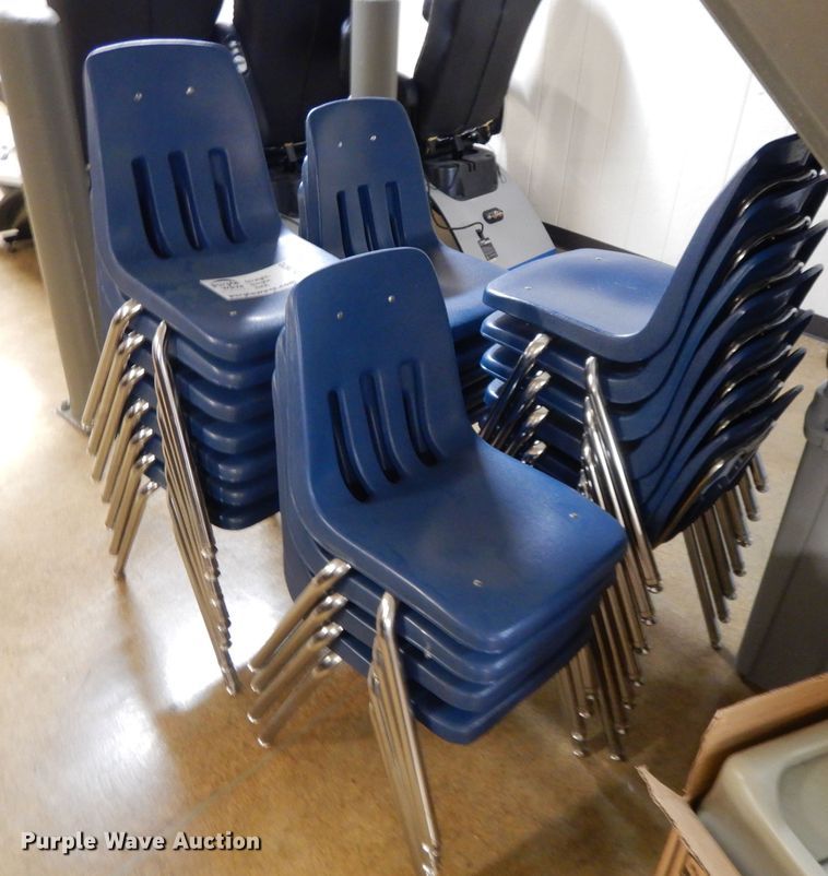 image for item DL2672 Approximately 22 chairs