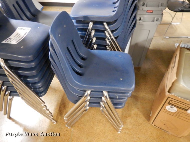 image for item DL2672 Approximately 22 chairs