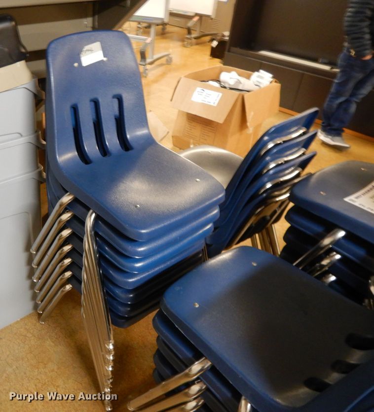 image for item DL2672 Approximately 22 chairs