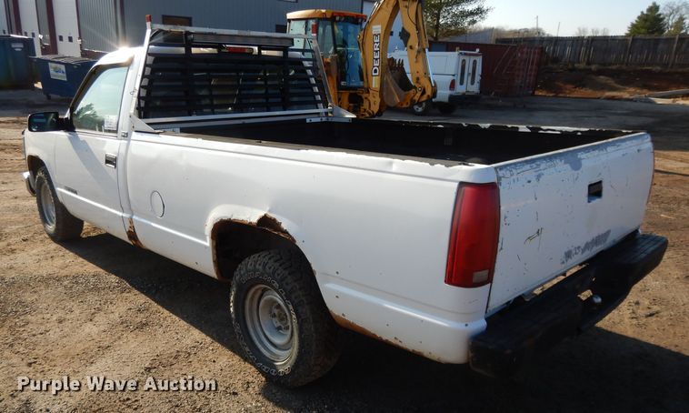 image for item DL2682 1996 GMC C1500  pickup truck