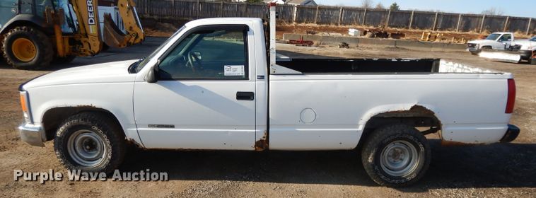 image for item DL2682 1996 GMC C1500  pickup truck