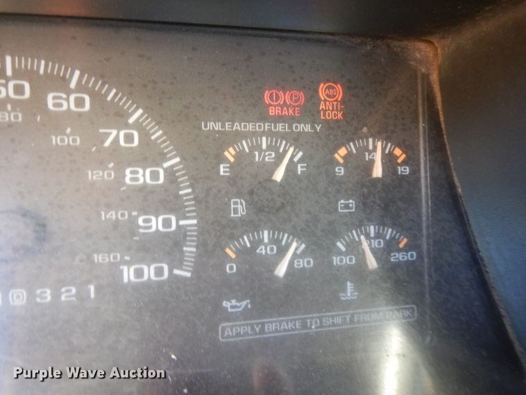 image for item DL2682 1996 GMC C1500  pickup truck