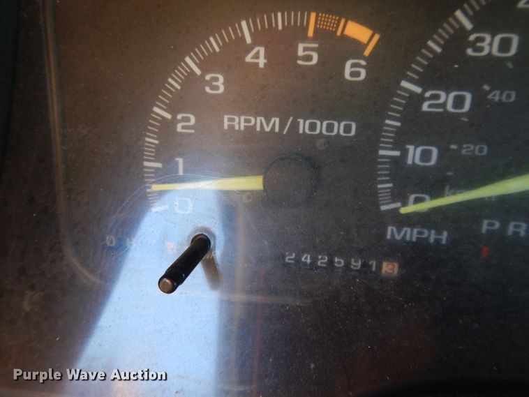 image for item DL2682 1996 GMC C1500  pickup truck