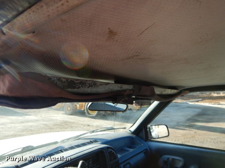 image for item DL2682 1996 GMC C1500  pickup truck