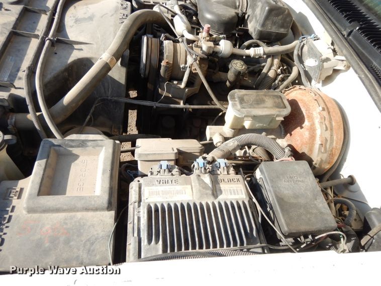 image for item DL2682 1996 GMC C1500  pickup truck