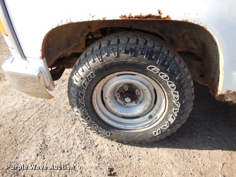 image for item DL2682 1996 GMC C1500  pickup truck