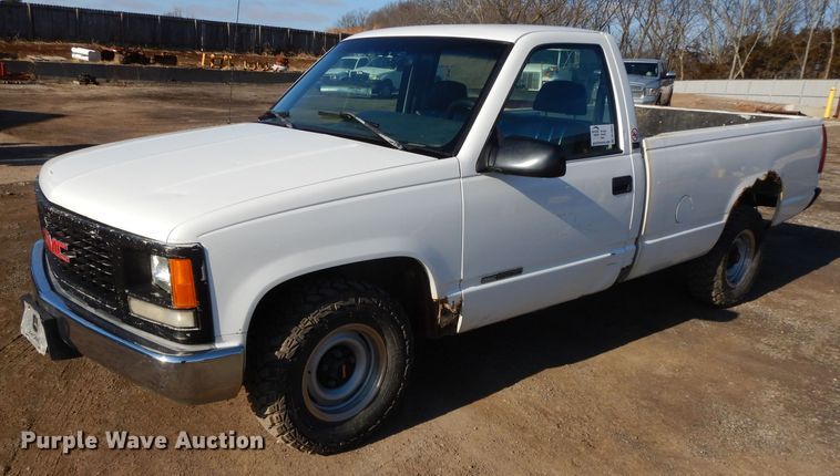 image for item DL2683 1996 GMC Sierra 1500  pickup truck