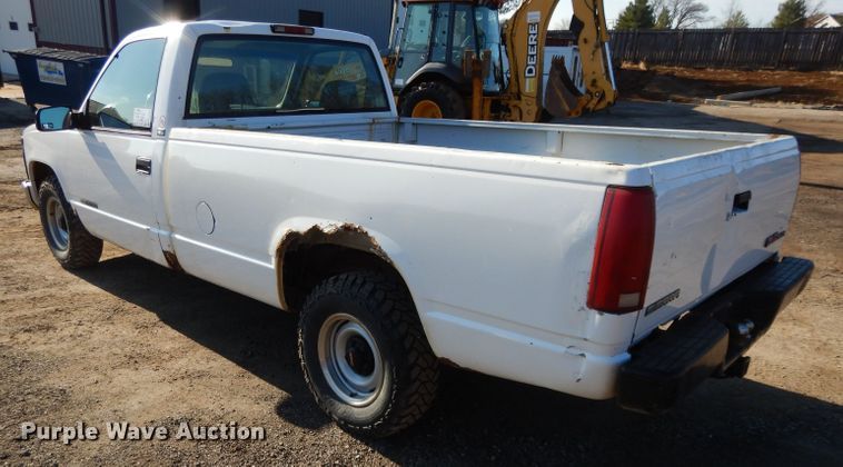 image for item DL2683 1996 GMC Sierra 1500  pickup truck