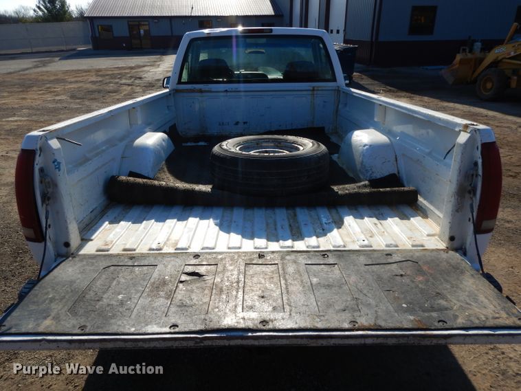 image for item DL2683 1996 GMC Sierra 1500  pickup truck