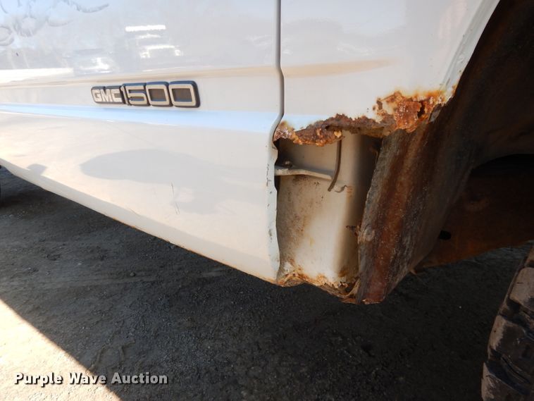 image for item DL2683 1996 GMC Sierra 1500  pickup truck