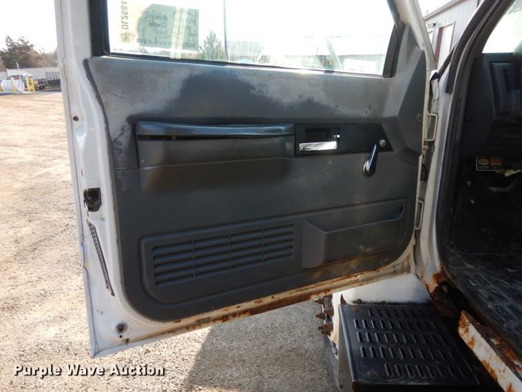 image for item DL2684 1999 Chevrolet C7500  dump truck