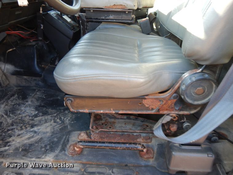 image for item DL2684 1999 Chevrolet C7500  dump truck