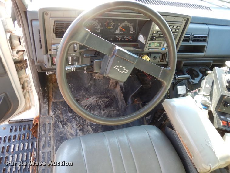 image for item DL2684 1999 Chevrolet C7500  dump truck