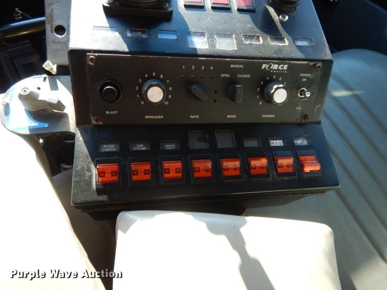 image for item DL2684 1999 Chevrolet C7500  dump truck