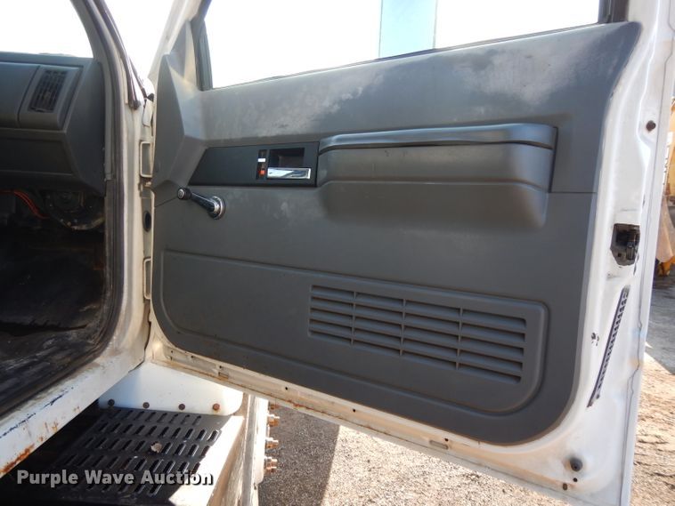 image for item DL2684 1999 Chevrolet C7500  dump truck