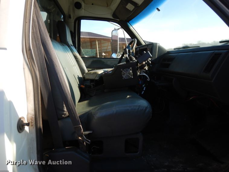 image for item DL2684 1999 Chevrolet C7500  dump truck