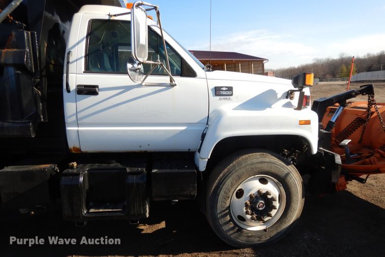 image for item DL2684 1999 Chevrolet C7500  dump truck