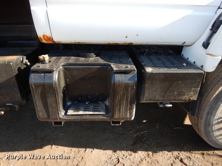 image for item DL2684 1999 Chevrolet C7500  dump truck