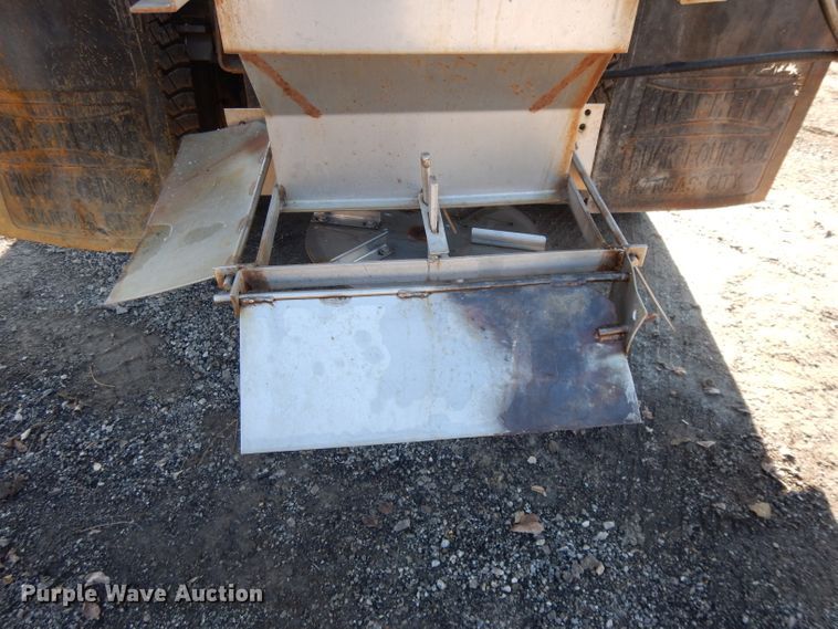 image for item DL2684 1999 Chevrolet C7500  dump truck