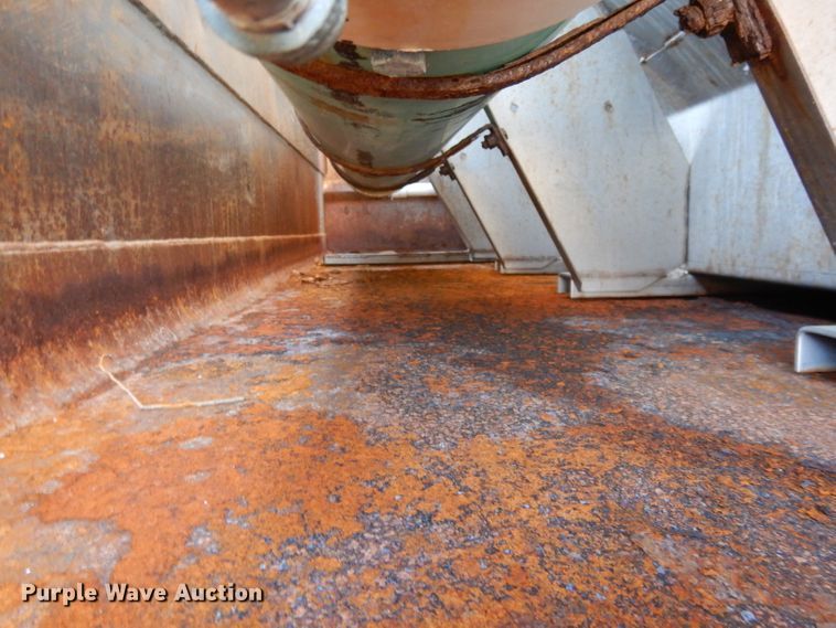 image for item DL2684 1999 Chevrolet C7500  dump truck