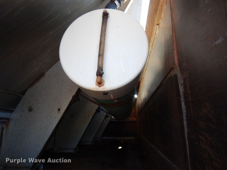 image for item DL2684 1999 Chevrolet C7500  dump truck