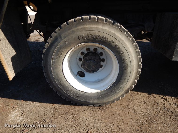 image for item DL2684 1999 Chevrolet C7500  dump truck