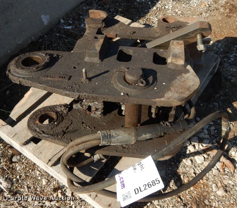 image for item DL2685 Helac backhoe swivel coupler