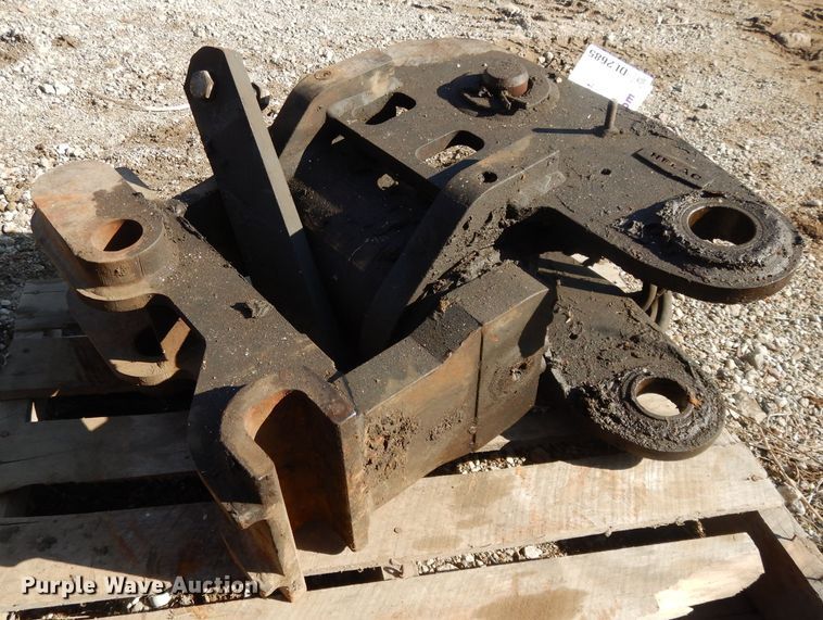 image for item DL2685 Helac backhoe swivel coupler