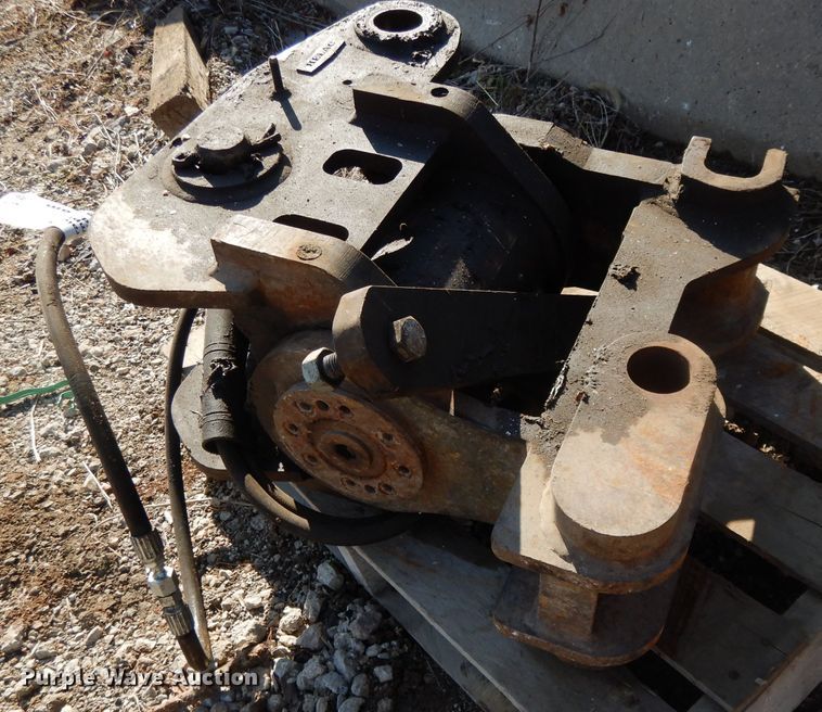 image for item DL2685 Helac backhoe swivel coupler