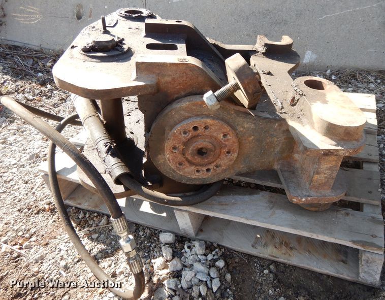 image for item DL2685 Helac backhoe swivel coupler