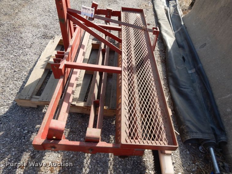 image for item DL2686 Fieldmaster field groomer