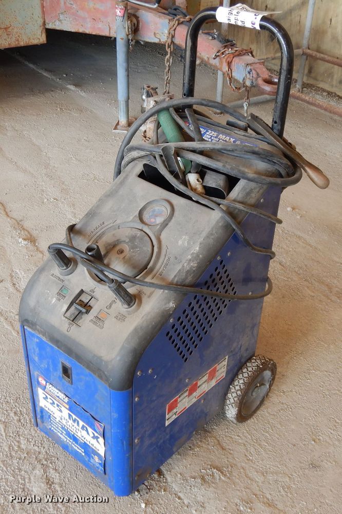 image for item DL2687 Campbell Hausfeld 225 Max welder