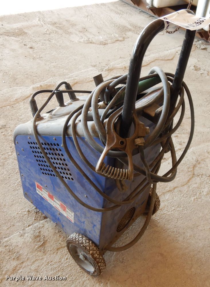 image for item DL2687 Campbell Hausfeld 225 Max welder