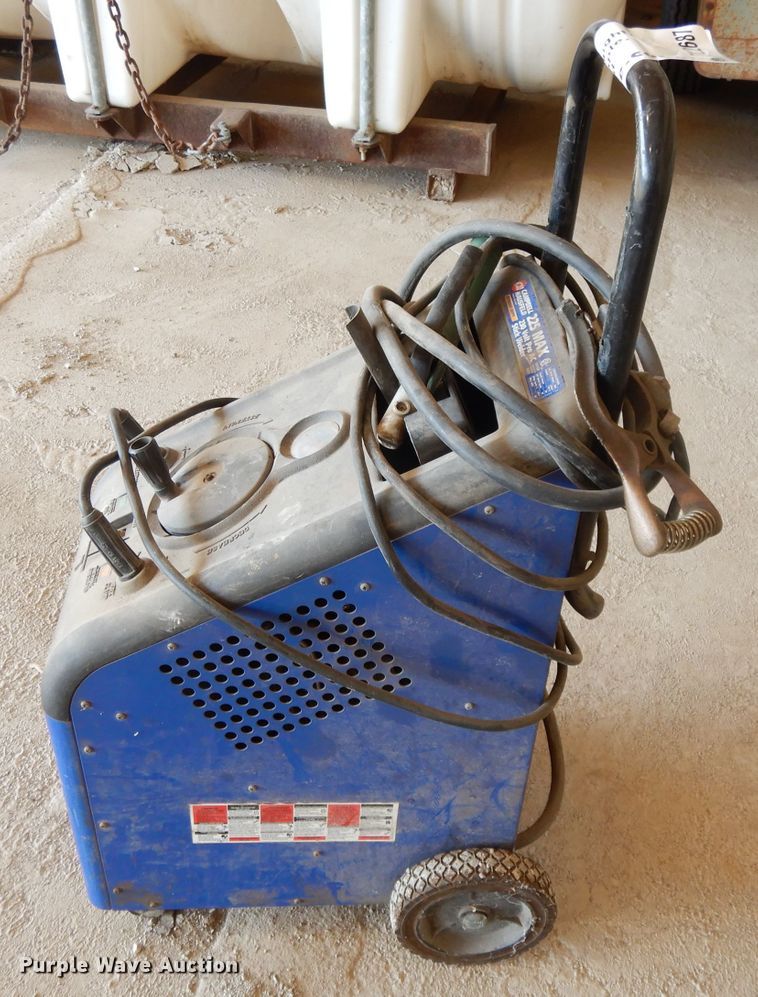 image for item DL2687 Campbell Hausfeld 225 Max welder