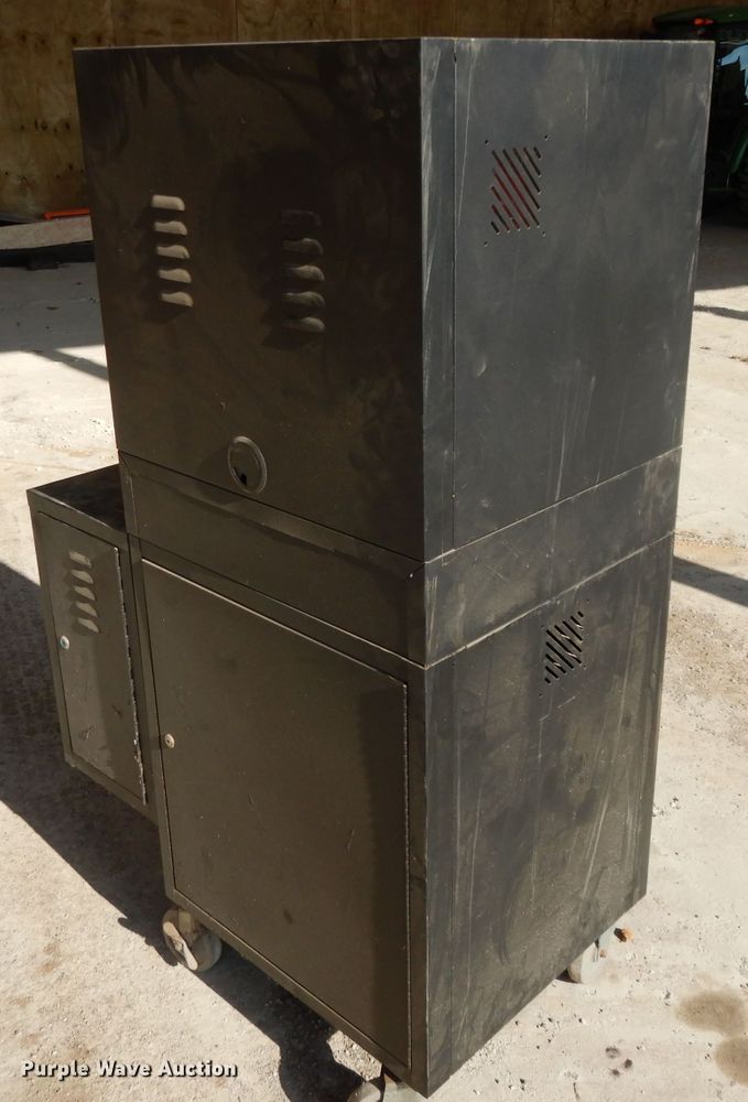 image for item DL2688 Global computer cabinet