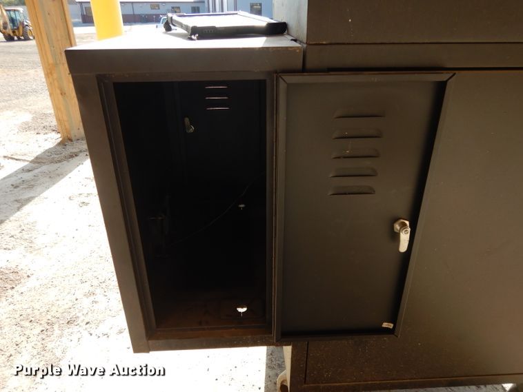 image for item DL2688 Global computer cabinet